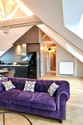 Hostal L'appartement Et Les Suites de Vjl...