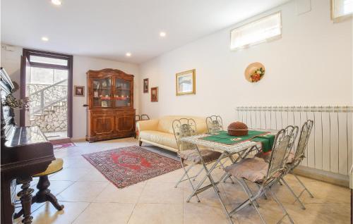 Amazing Apartment In Bari With 3 Bedrooms