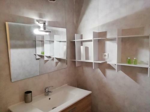 Ancienne Caserne Du Ch�teau