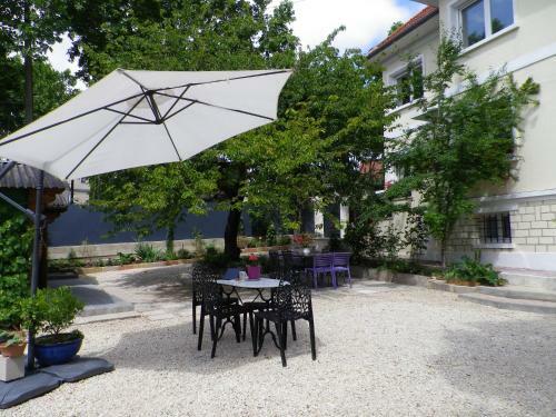 Hostal Villa Sunshine