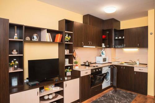 Teis Apartments