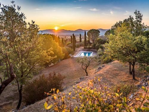 Attractive Villa In Banne With Private Swimming Pool