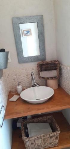 Le Petit Mas Entre Provence Et Camargue 5 Pers
