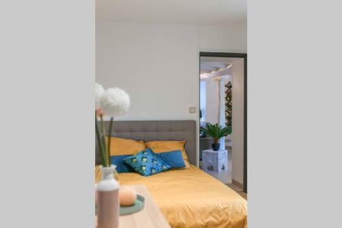 Instant Fleury: Maison de Caract�re, Jardin Secret