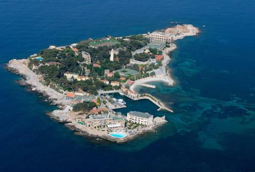 Apartamentos Hameau de Ren�cros