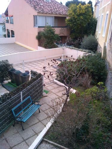 Apartamentos Hameau de Ren�cros