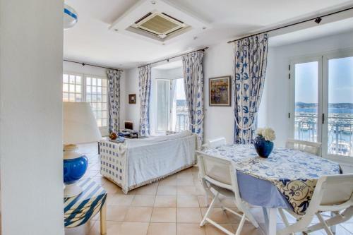 Magnificent Luxury Home With Garden In Bandol