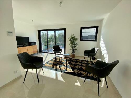 Hostal Les Iles Bleues