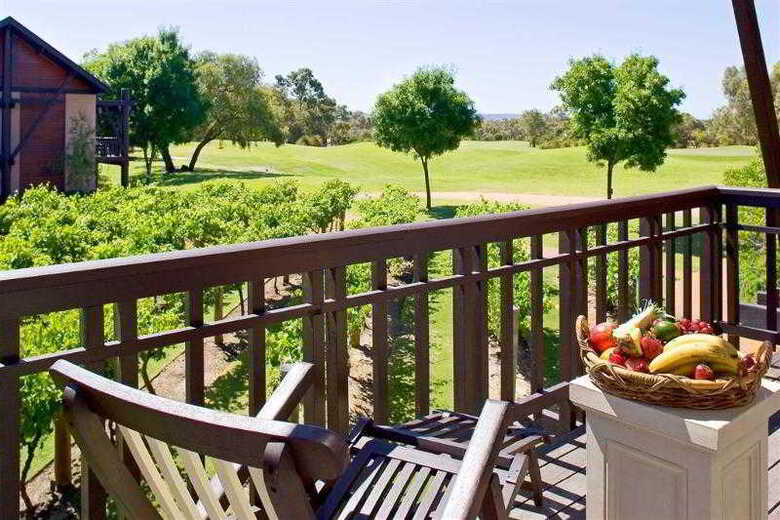 Hotel Novotel Vines Resort Swan Valley