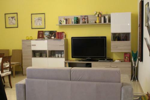 Carbonara Apartment