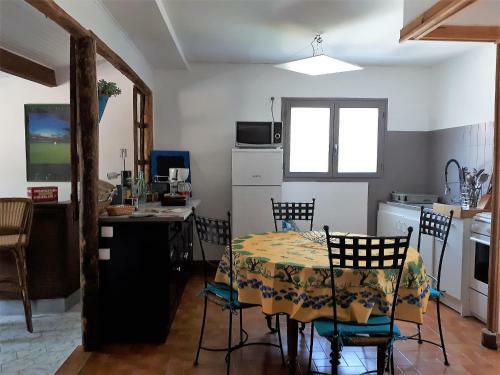 Hostal Gite De Provence - Bayons