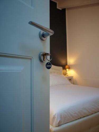 Hostal Acquaderni Rooms