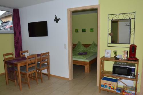 Apartamento Ferienwohnung Am Brunnen Fewo 1