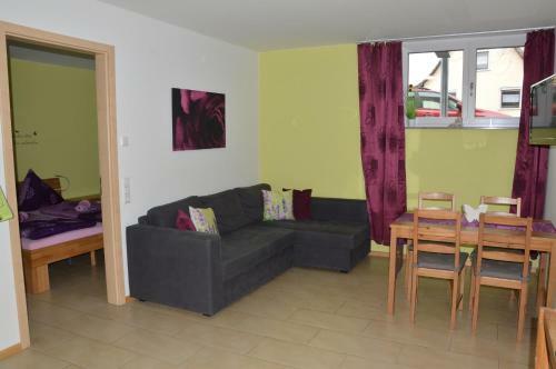 Apartamento Ferienwohnung Am Brunnen Fewo 1
