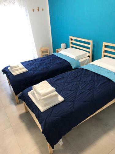 Hostal Holabologna B&B
