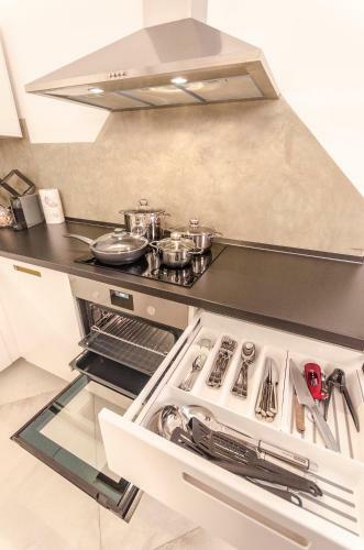 Apartamento Cartoleria Suite: Spazioso, Moderno E Centrale