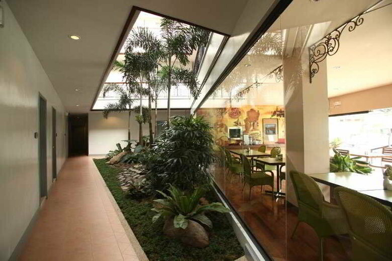 Posada Casa Leticia Business Inn