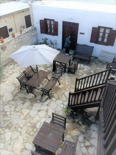 Romios Apartments