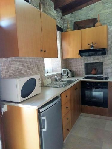 Romios Apartments