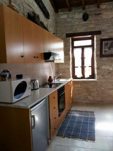 Romios Apartments
