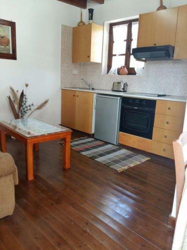 Romios Apartments