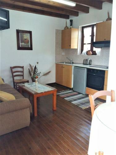 Romios Apartments