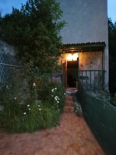 Location Maison Meubl�e Belvianes Et Cavirac