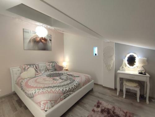 G�te Ange Ou D�mon, Love Room, Jacuzzi, Sauna, Spa