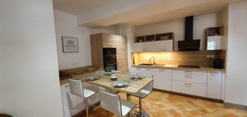 Apartamento Centre Ville Historique 3 Pieces Duplex