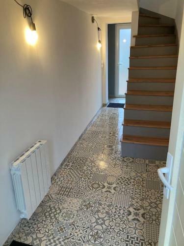 Belle Maison R�nov�e Avec Jardin Bien Situ�e