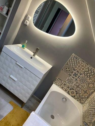 Belle Maison R�nov�e Avec Jardin Bien Situ�e