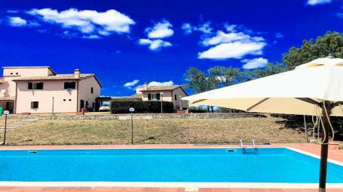 Villa Vallocchia - Sleeps 18 Exclusive Poolgrounds Spoleto 10 Mins Rome 1 Hr