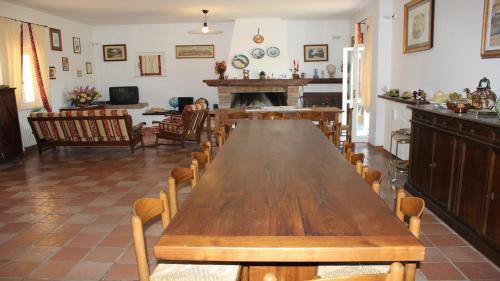 Villa Vallocchia - Sleeps 18 Exclusive Poolgrounds 4
