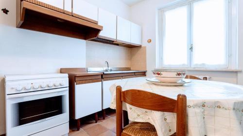 Villa Vallocchia - Sleeps 18 Exclusive Poolgrounds 2