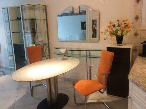 Apartamento Ferien-appartement Am Schlo�see