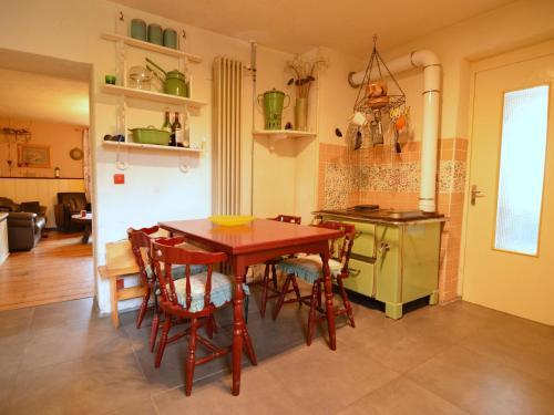 Holiday Home Maison de La Creuse Celles Sur Plaine