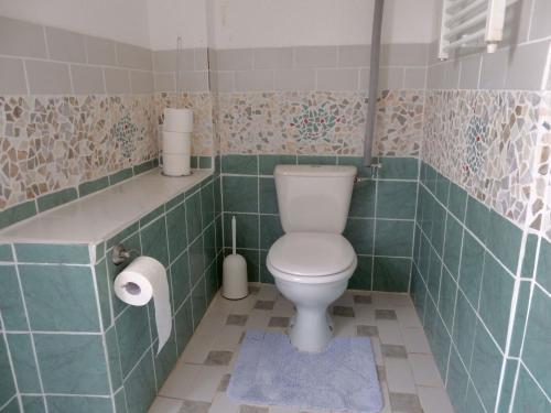 Holiday Home Maison de La Creuse Celles Sur Plaine
