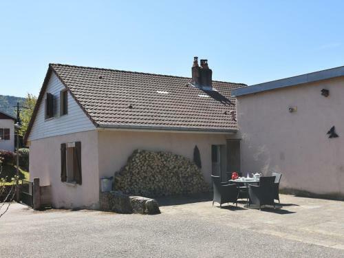 Holiday Home Maison de La Creuse Celles Sur Plaine
