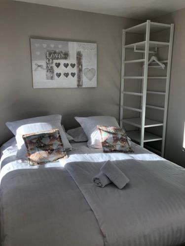 Hotel H�tel G�n�pi