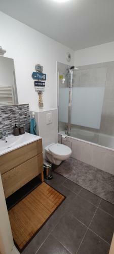 Apartamento Appartement � 2 Pas Du Tramway Pont de Bezons