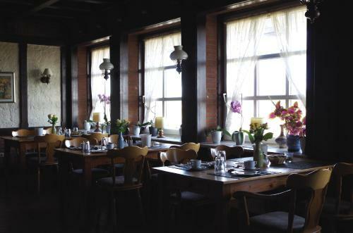 Hostal Landhaus N�tschau