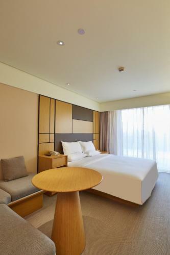 Ji Hotel Zhaojiabang Road