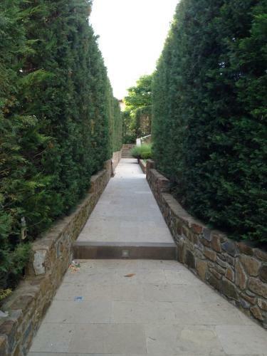 Mhateria Relais