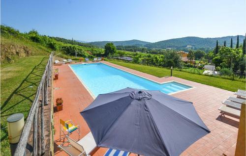 Beautiful Apartment In Bucine With 2 Bedrooms