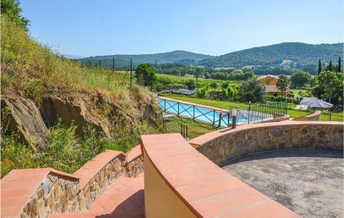 Beautiful Apartment In Bucine With 2 Bedrooms
