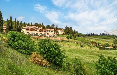 Beautiful Apartment In Bucine With 2 Bedrooms
