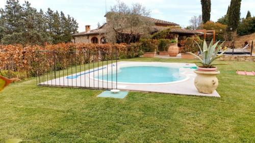 Apartamento Villa In Toscana Con Jacuzzi E Piscina Tra Arezzo E Siena