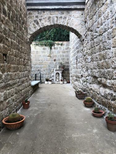 Palazzo Capece