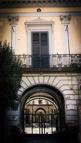 Palazzo Capece