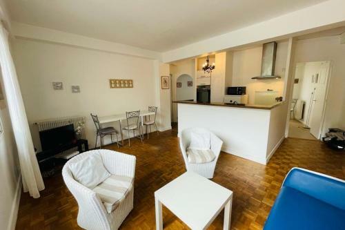 Apartamento Modern And Cosy Apt 8 Min From The Beach
